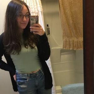 Meet your Posher, Alyssa